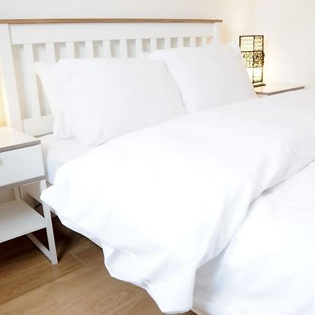 Peaceful And Quiet Apartment In A Bustling City 爱丁堡 外观 照片